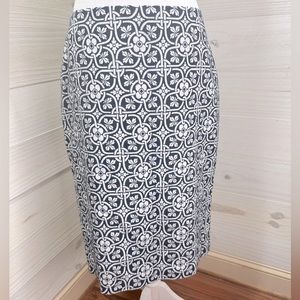 Talbots Navy & White Damask Floral Print Skirt 8 FREE SHIP